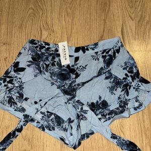 Pacsun flowy floral shorts